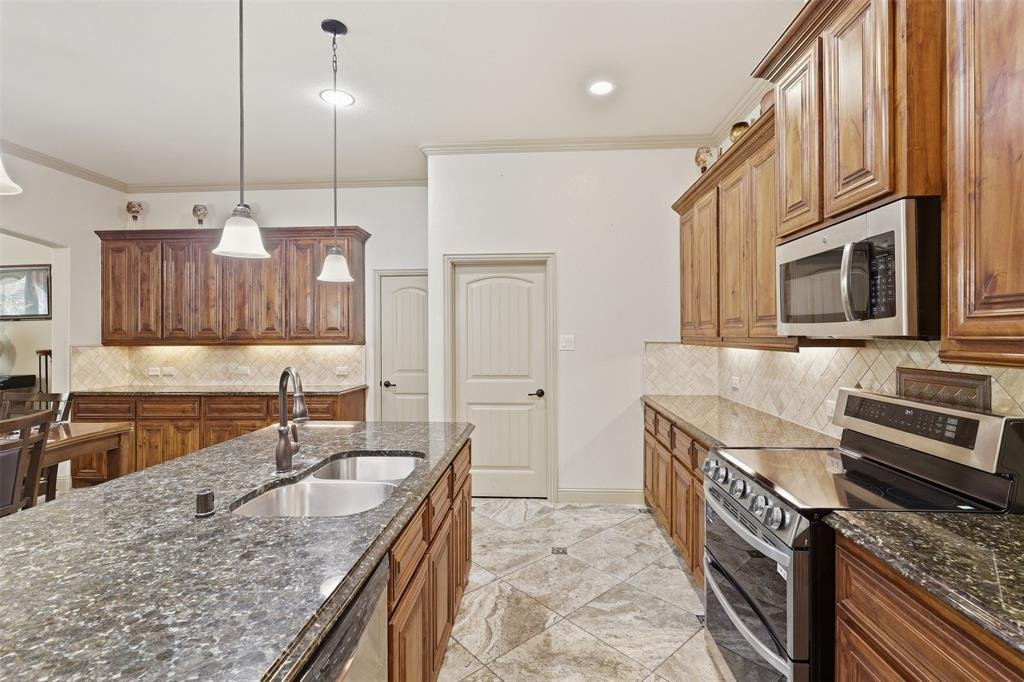 House in Midlothian, Texas, United States 5 - 18922923