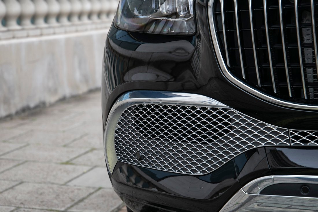 Suv in London, United Kingdom 5 - 18922753