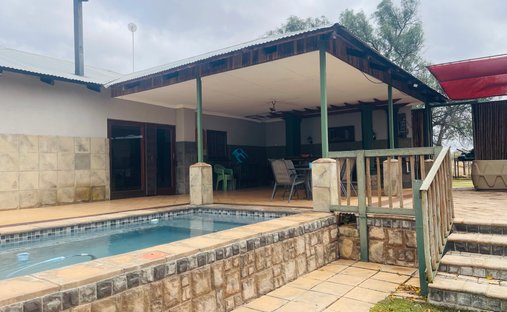 Rancho en Municipio local de Polokwane, Provincia de Limpopo, Sudáfrica 1