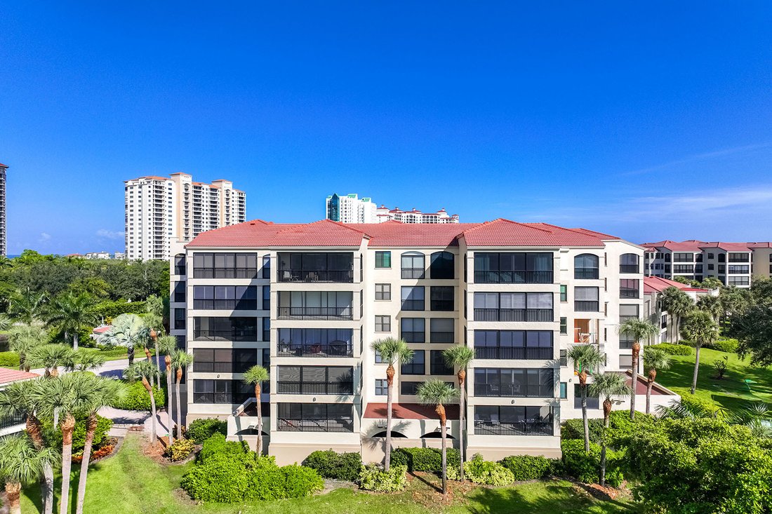 Condo in Naples, Florida, United States 3 - 18922786
