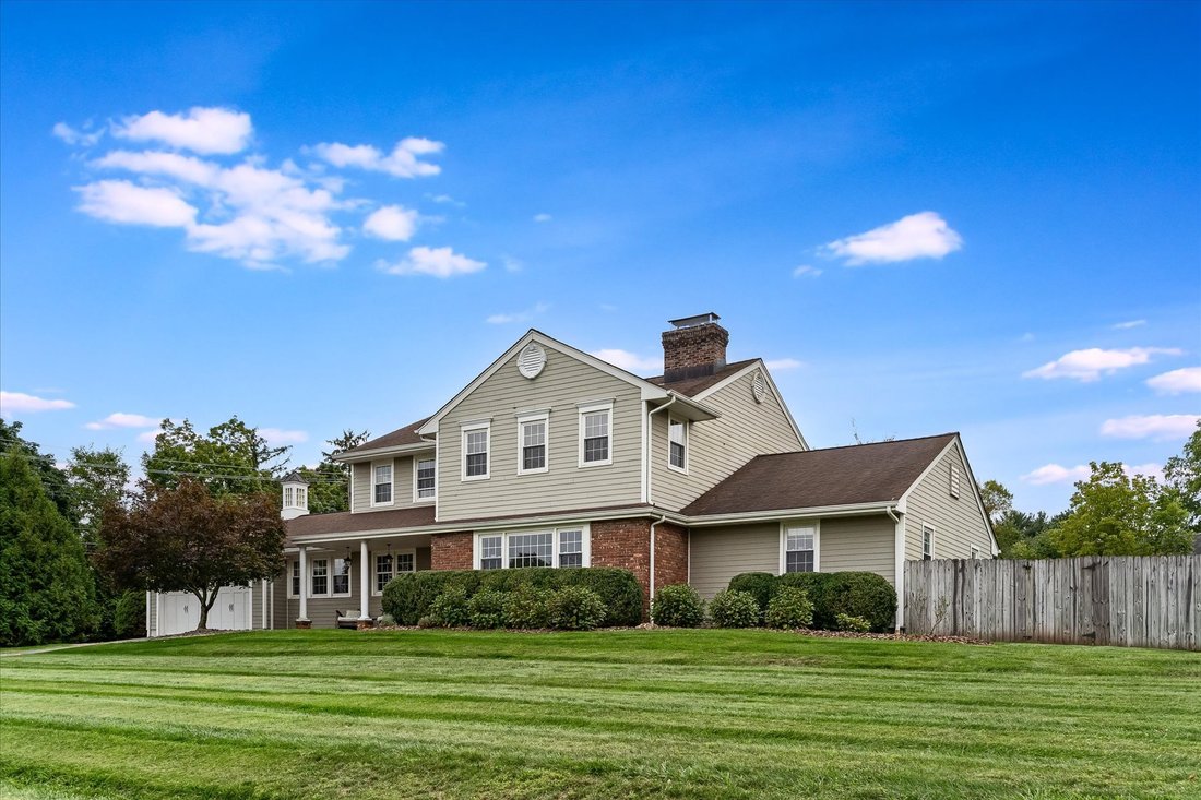 House in Peapack Gladstone Borough, New Jersey, United States 1 - 18923149