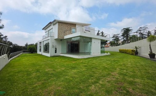 House in Ciudad López Mateos, State of Mexico, Mexico 1