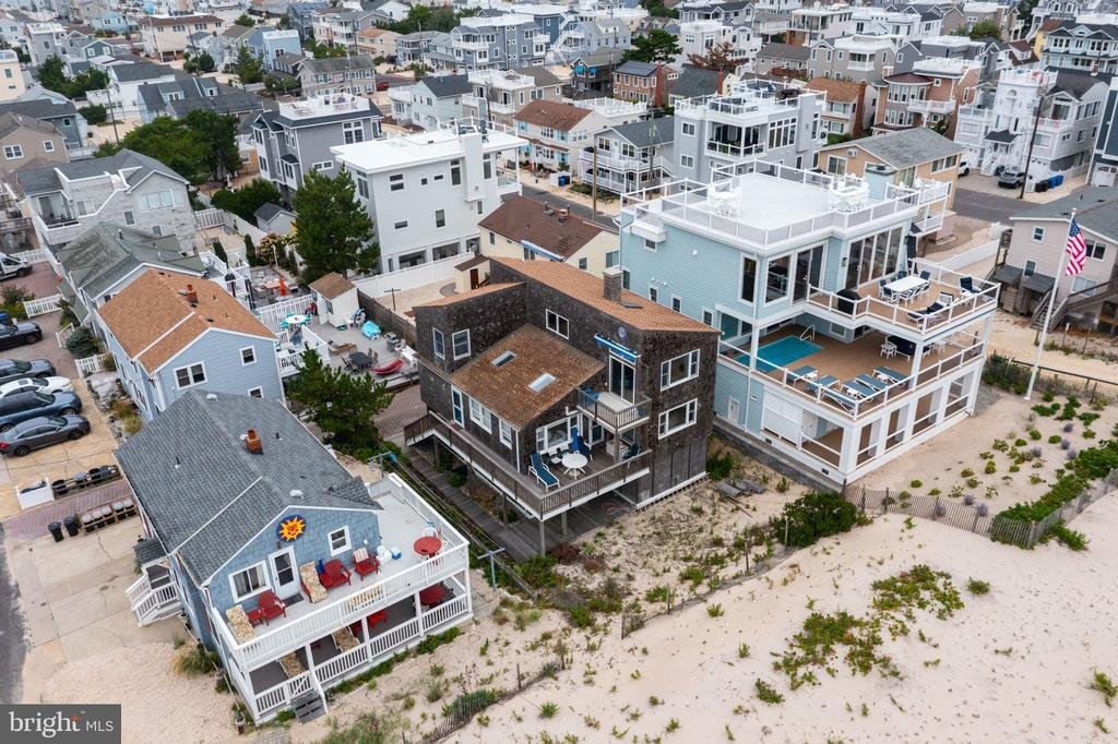 House in Ship Bottom, New Jersey, United States 5 - 18922882