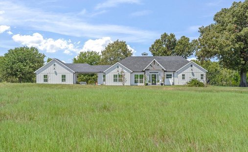 Farm Ranch in Ben Wheeler, Texas, Vereinigte Staaten 1