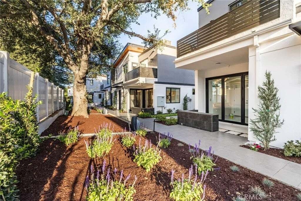 Townhouse in Altadena, California, United States 4 - 18446622