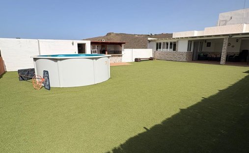 Chalet in Haria, Kanarische Inseln, Spanien 1