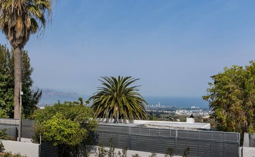 House in Greenway Rise, Helderberg, Cape Town 1