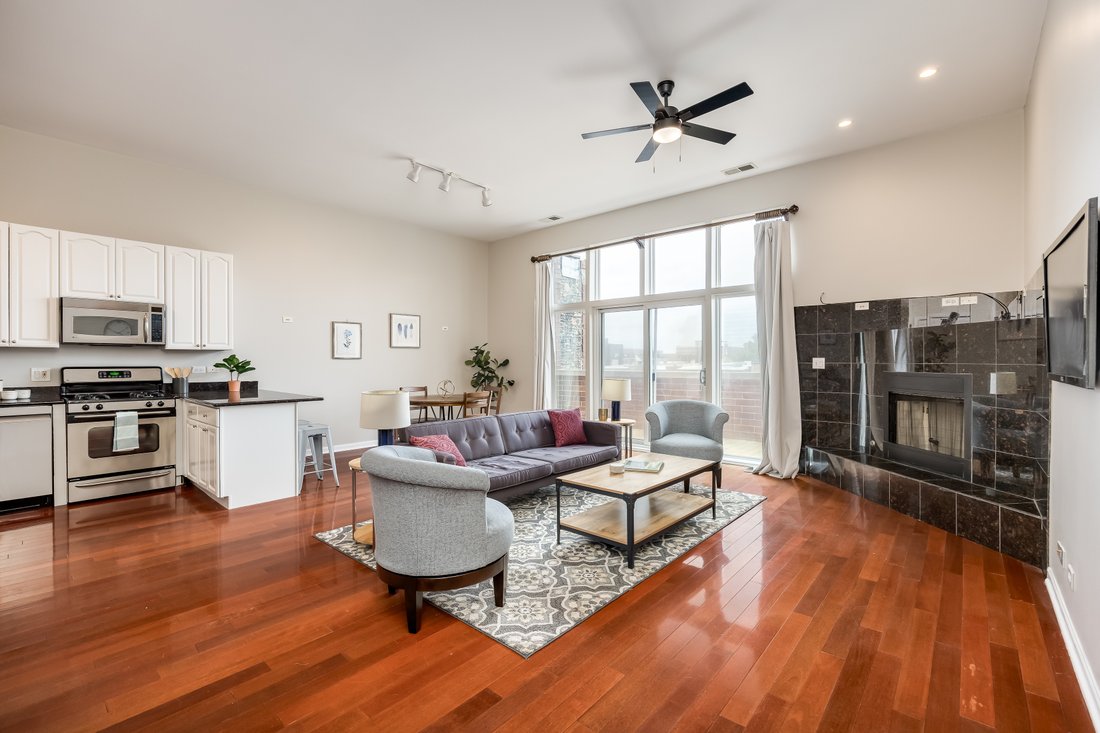 Condo in Chicago, Illinois, United States 1 - 18922887
