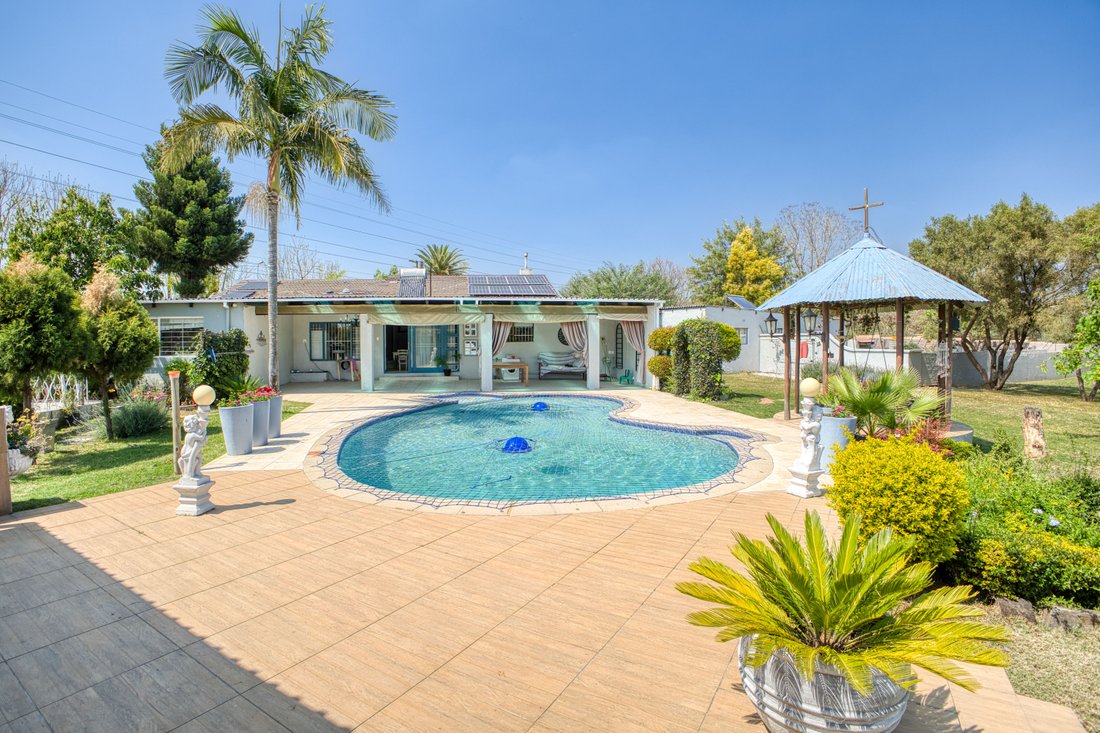 Finca en Chartwell, Gauteng, Sudáfrica 1 - 18922960