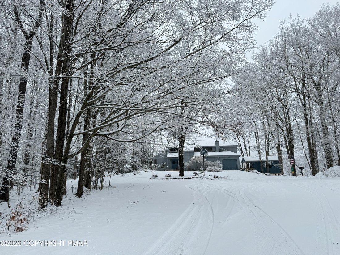 House in Canadensis, Pennsylvania, United States 3 - 18923103