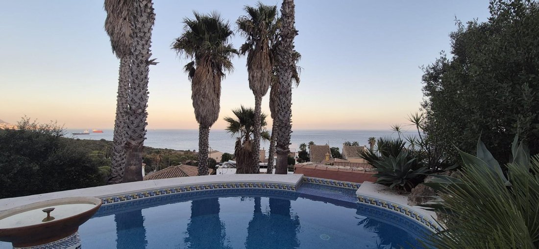 Chalet a Algeciras, Andalusia, Spagna 1 - 18923066