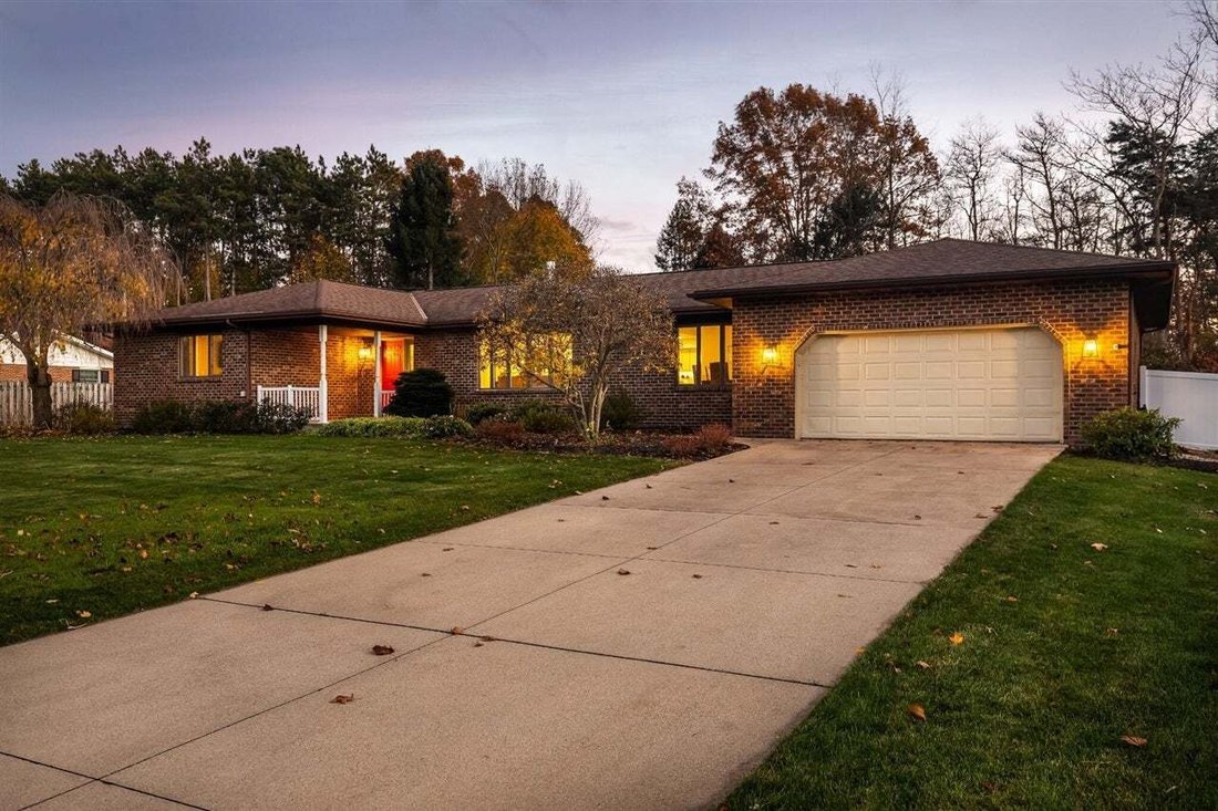 House in Bridgman, Michigan, United States 3 - 18922716