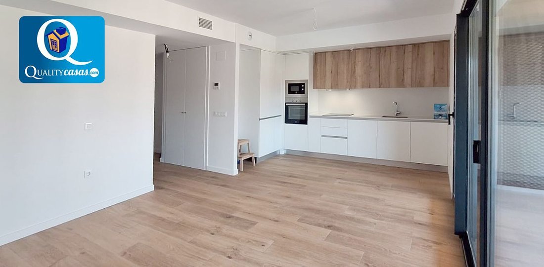 Wohnung in Alicante, Land Valencia, Spanien 1 - 18923006
