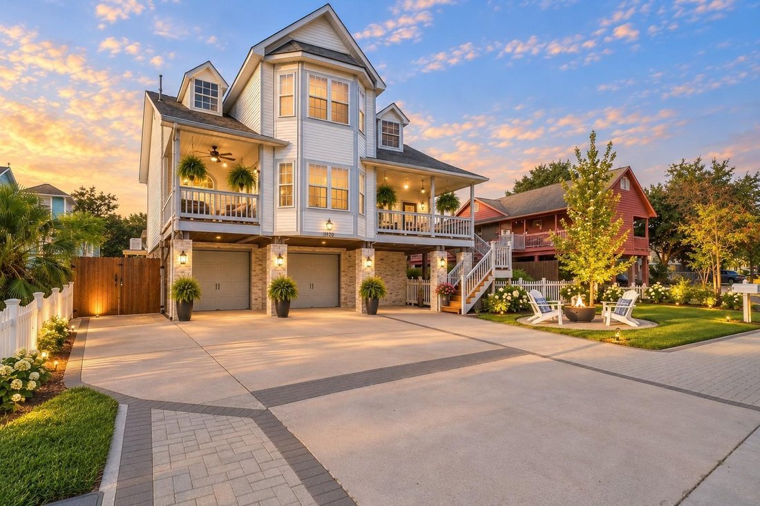 House in Kemah, Texas, United States 1 - 18922929