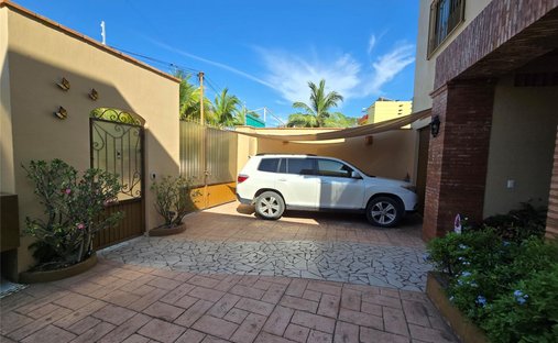 House in Rincón de Guayabitos, Nayarit, Mexico 1