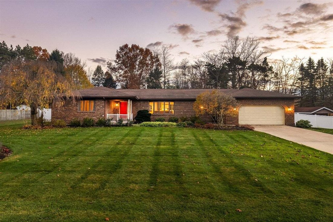 House in Bridgman, Michigan, United States 2 - 18922716