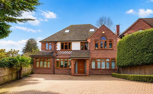 House in Mill Hill, Barnet, England 1