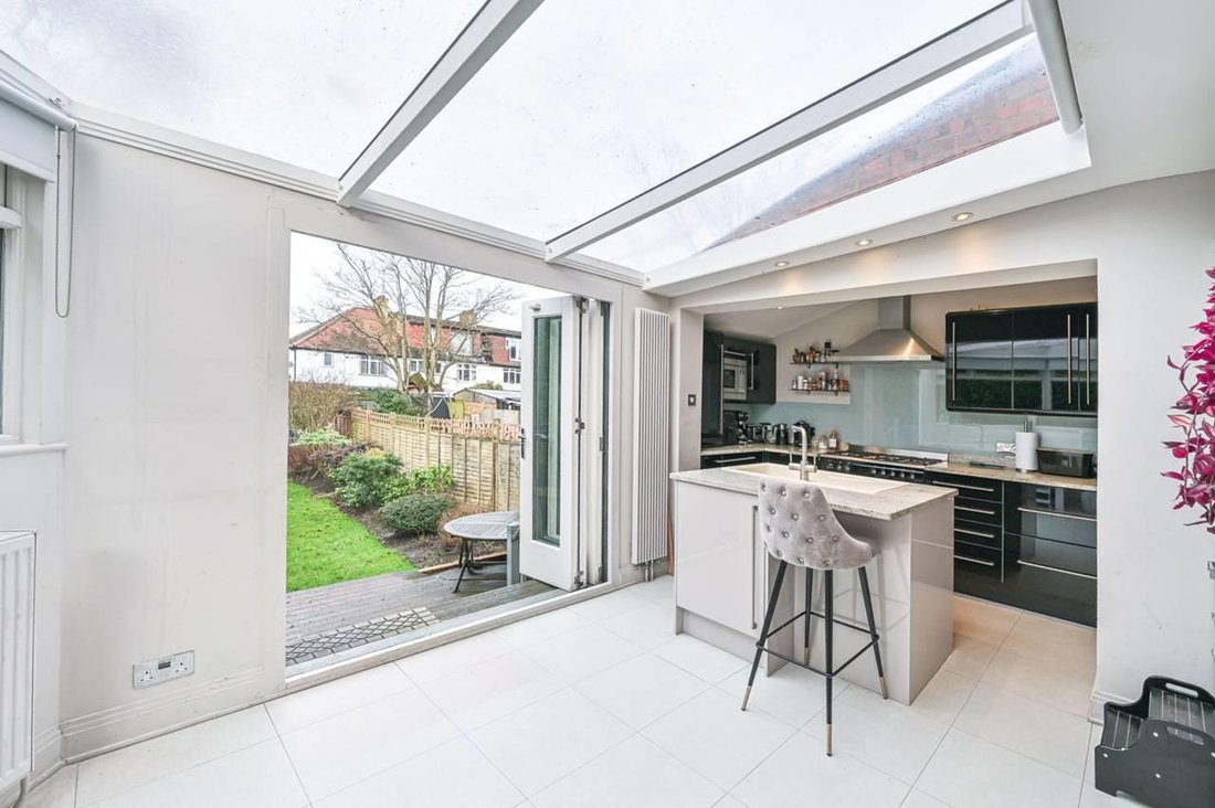 Haus in London Borough of Barnet, England 5 - 18923545