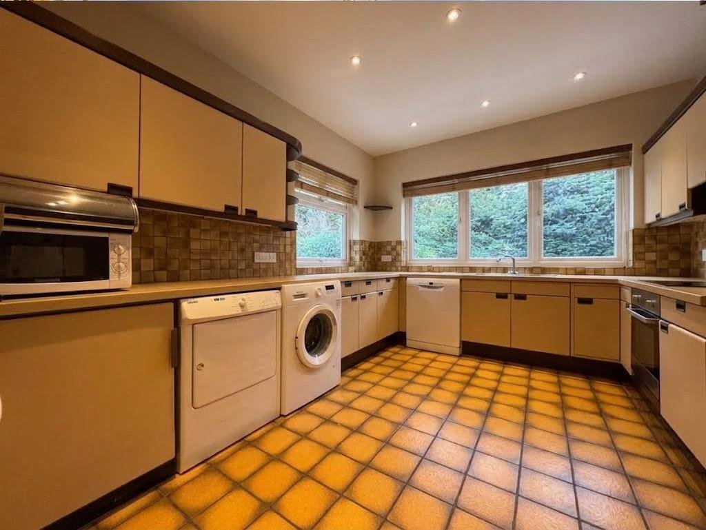 House in Mill Hill, Barnet, England 4 - 18923488