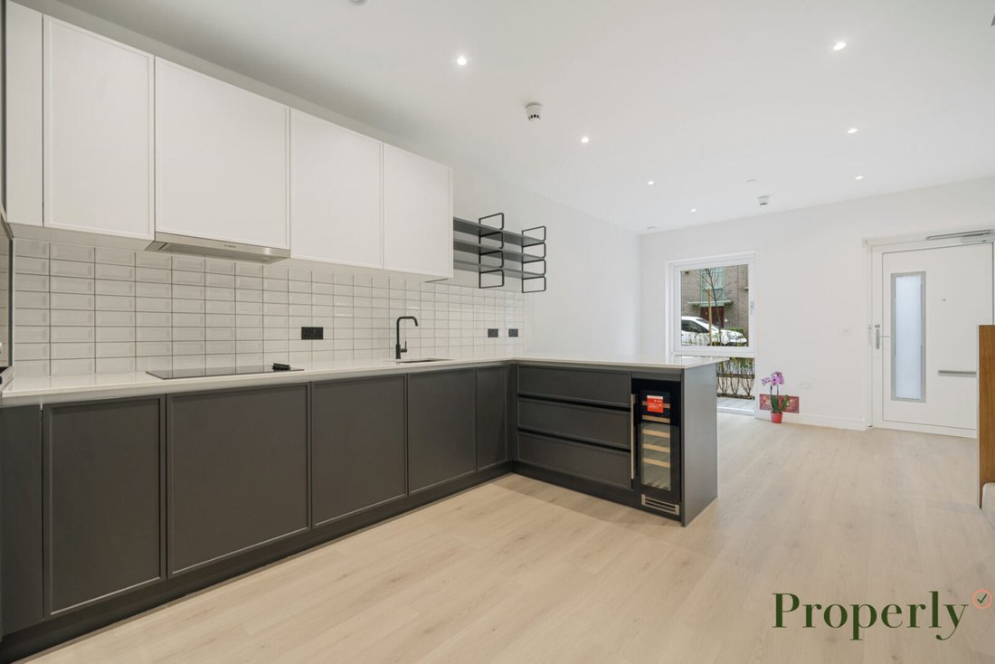 House in Kidbrooke, Greenwich, England 4 - 18923511