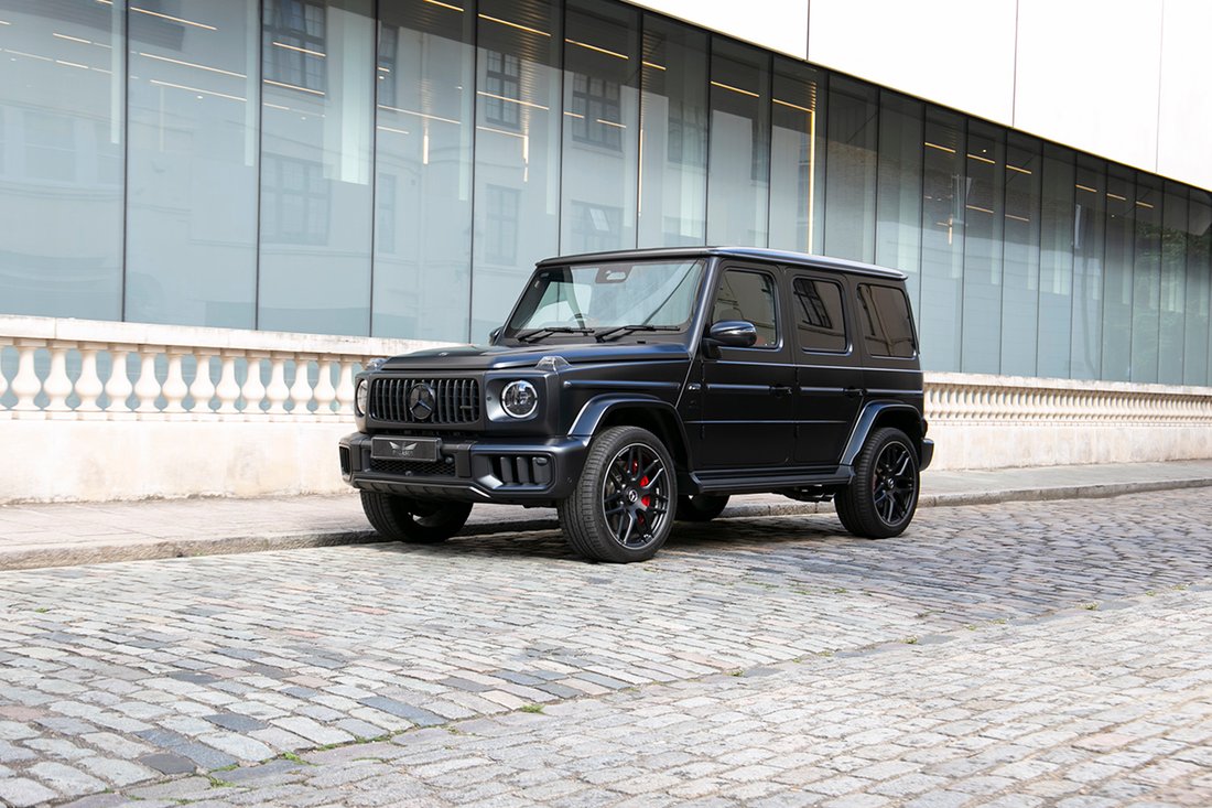 Suv in London, United Kingdom 1 - 18923343