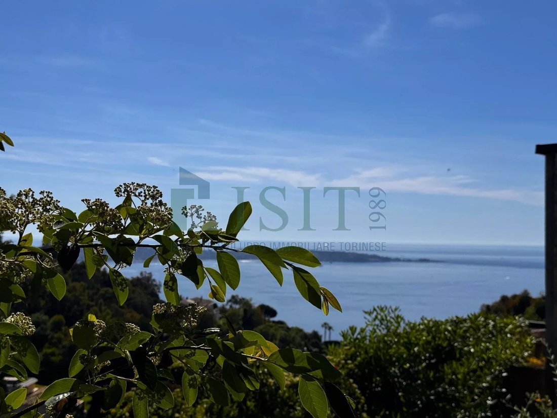 Villa in La Maure-Super Cannes, Vallauris, France 1 - 18923334
