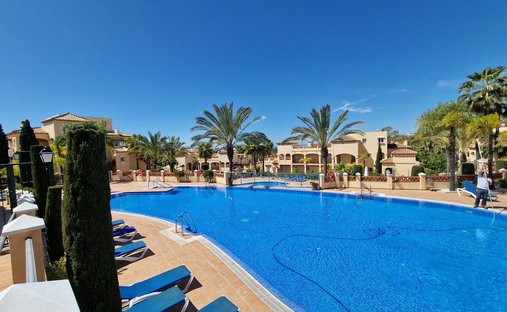 Wohnung in Estepona, Andalusien, Spanien 1