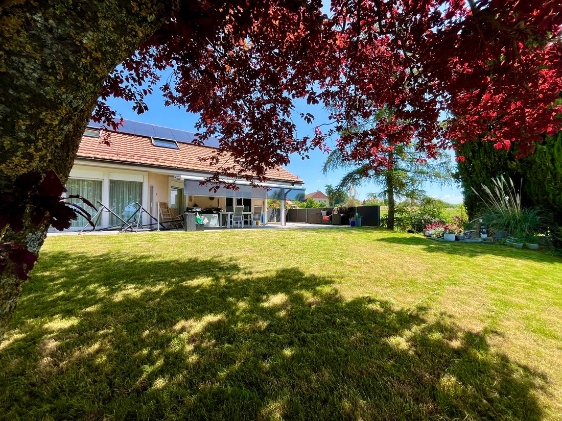 Villa in Pomy, Vaud, Switzerland 1 - 18923226