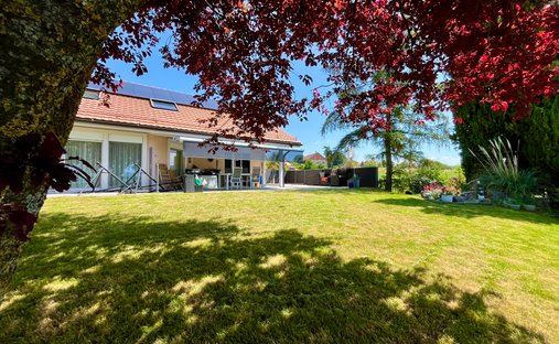 Villa in Pomy, Vaud, Switzerland 1
