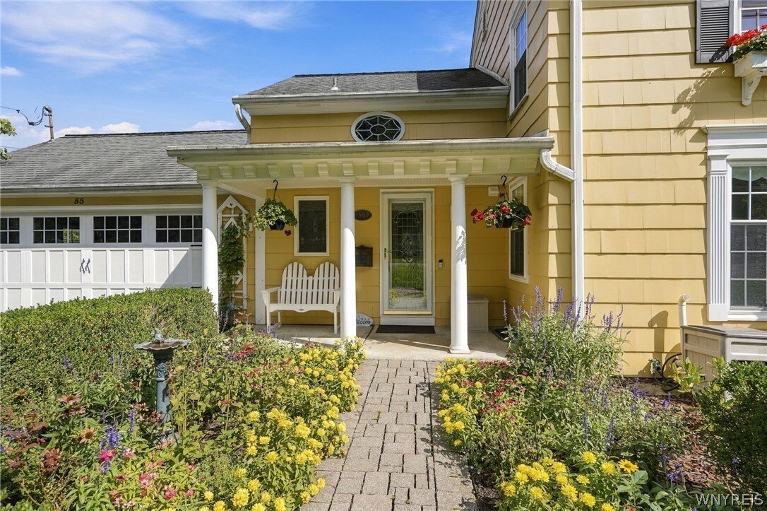 Orchard Park, New York, United States 5 - 18923375