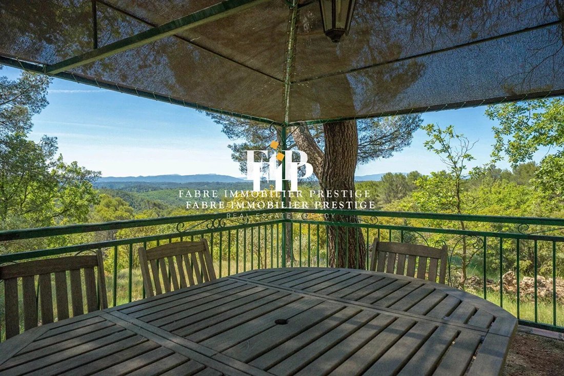 Estate in Varages, Provence-Alpes-Côte d'Azur, France 1 - 18923193