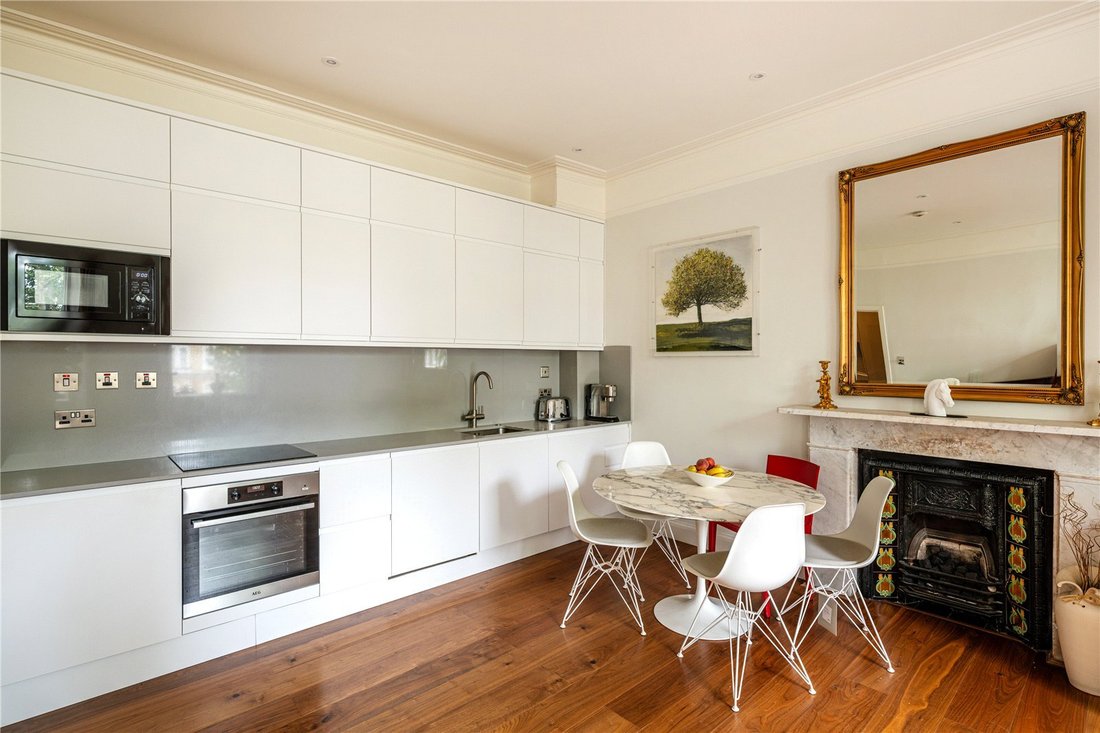 Apartment in Campden Hill, Kensington And Chelsea, England 2 - 18923378