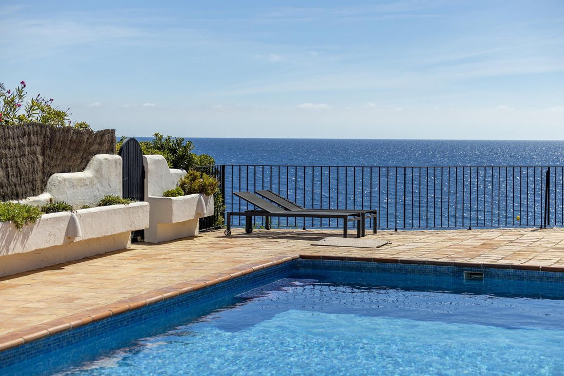 Villa in Moraira, Teulada, Valencian Community 1 - 18923461