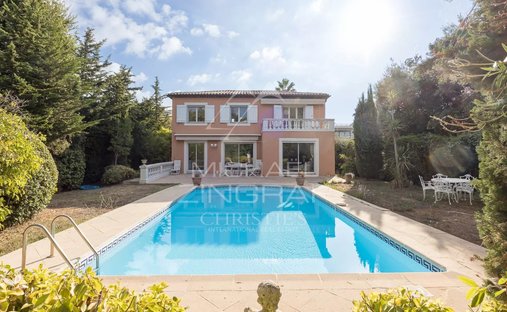 Villa in Juan les Pins-Gallice, Antibes, France 1