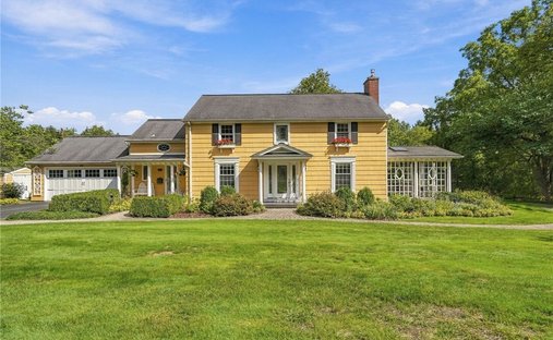 Orchard Park, New York, United States 1