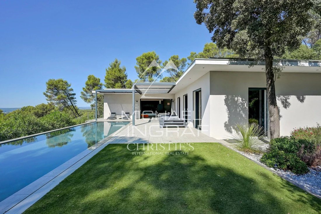 Villa in Granettes-Jauberte-Sainte Anne, Aix-en-Provence, France 2 - 18923369