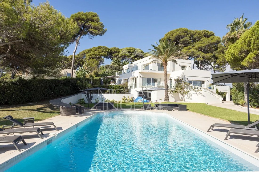 Villa in Antibes, Provence-Alpes-Côte d'Azur, Frankreich 2 - 18923296