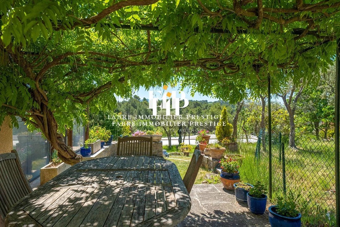 Estate in Varages, Provence-Alpes-Côte d'Azur, France 5 - 18923193