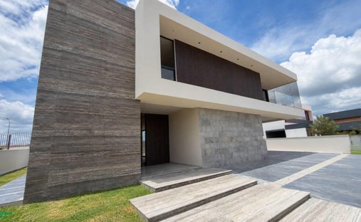 House in Santiago de Querétaro, Querétaro, Mexico 1