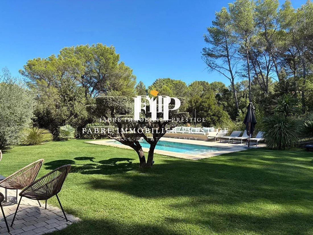 Estate in Comtale-Cente-Cours Mirabeau, Aix-en-Provence, France 4 - 18923347