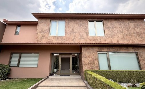 House in Llano Grande, State of Mexico, Mexico 1