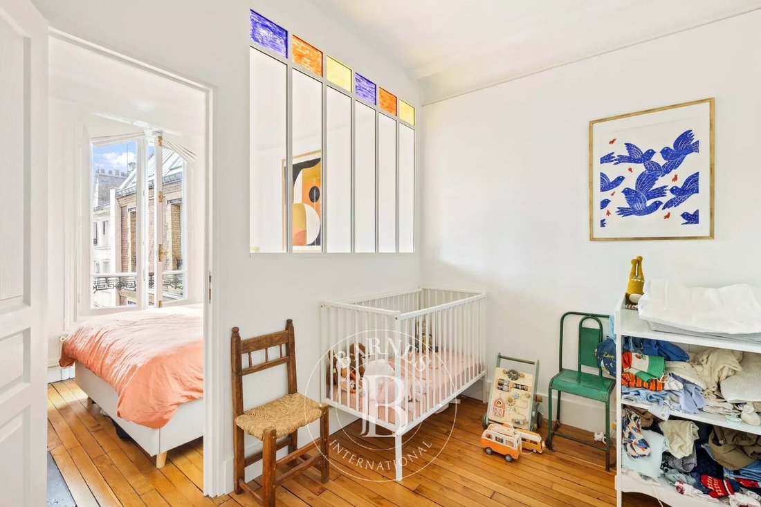 Apartment in Clichy-Trinité, Paris 9e Arrondissement, Paris 5 - 18923223
