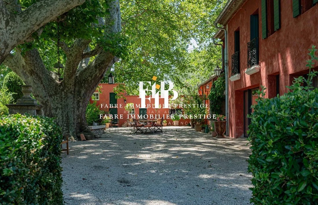 Tenuta a Eygalières, Provenza-Alpi-Costa Azzurra, Francia 4 - 18923317