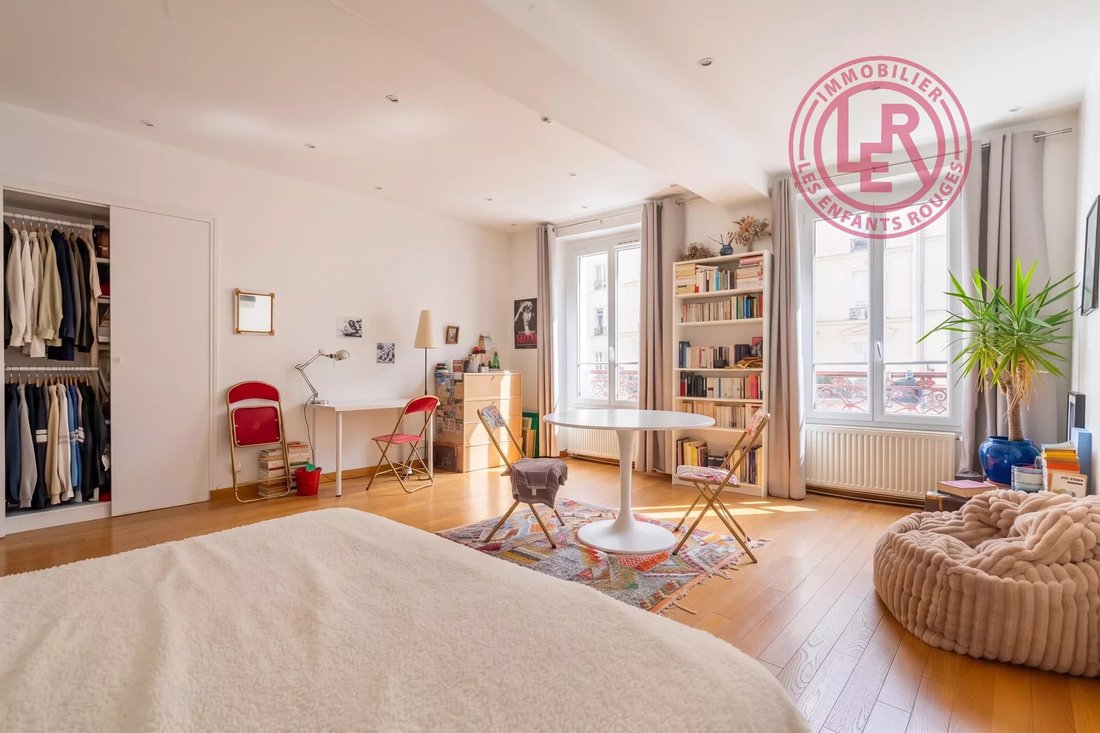 Apartment in Porte Saint Denis-Paradis, Paris 10e Arrondissement, Paris 1 - 18923442