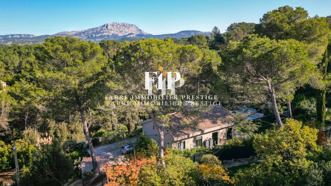 Estate in Comtale-Cente-Cours Mirabeau, Aix-en-Provence, France 3 - 18923347