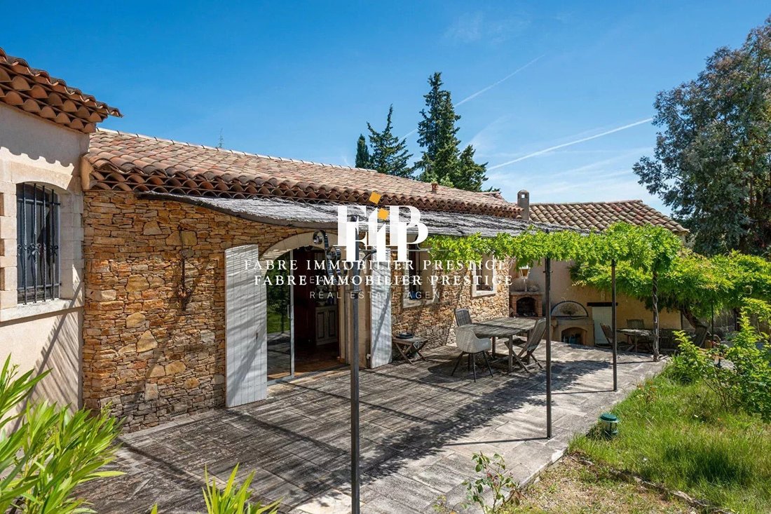 Estate in Varages, Provence-Alpes-Côte d'Azur, France 3 - 18923193
