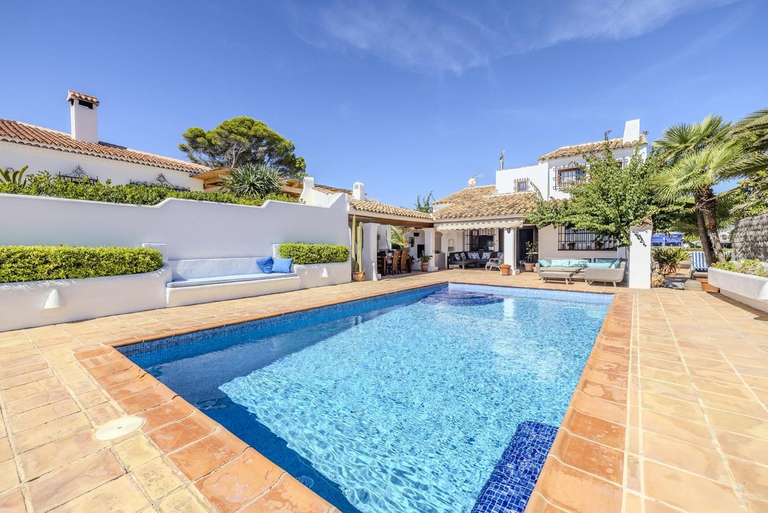 Villa in Moraira, Teulada, Valencian Community 5 - 18923461