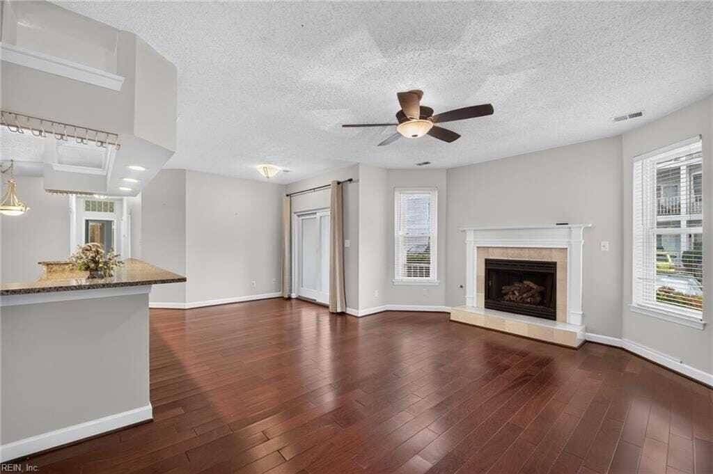 Condominio a Virginia Beach, Virginia, Stati Uniti 4 - 18909868