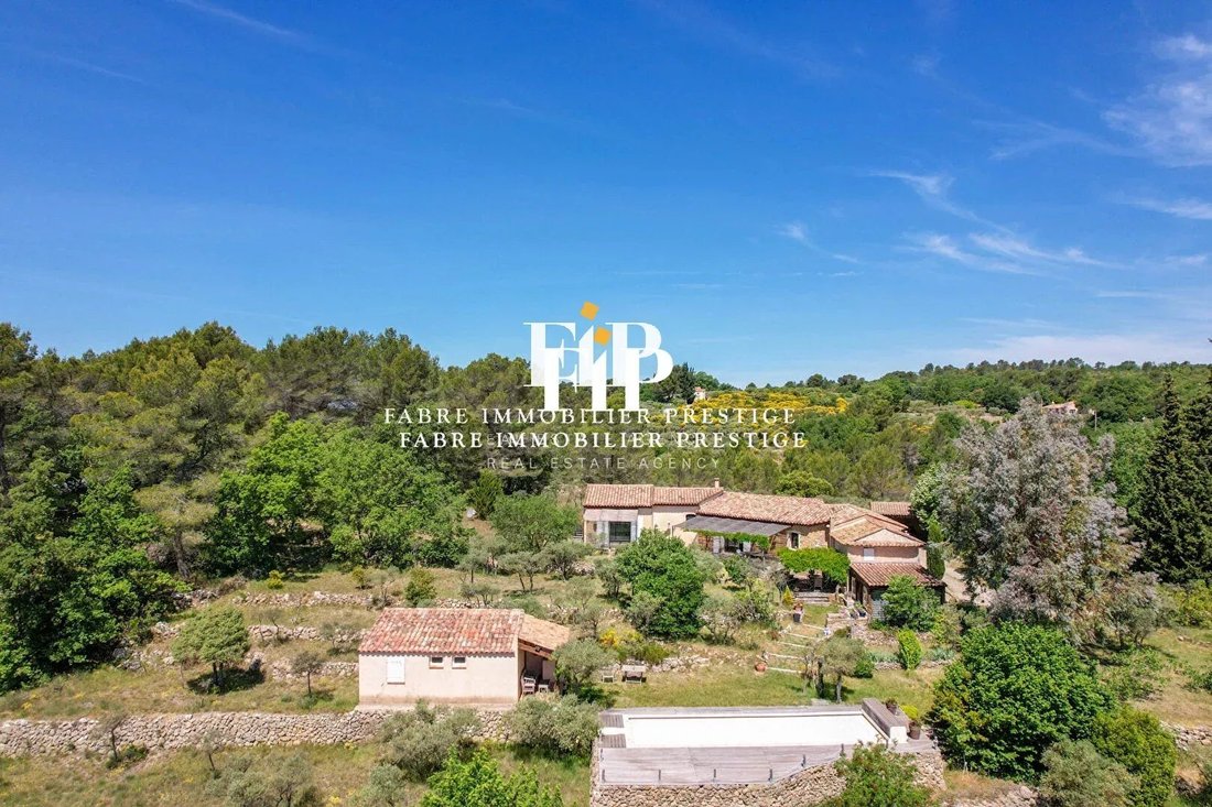 Estate in Varages, Provence-Alpes-Côte d'Azur, France 4 - 18923193
