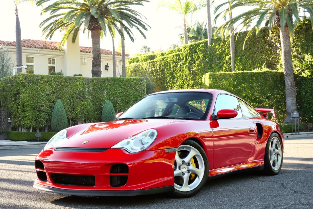 Coupe in West Hollywood, CA, United States 1 - 18924800